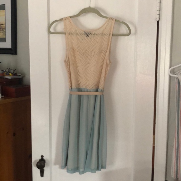 Party dress - Picture 2 of 2